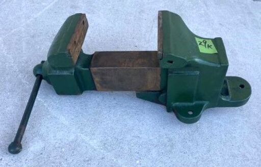 大型 リードバイス 万力 150㎜ 36㎏ 最大開き21㎝ H25 W20 D57