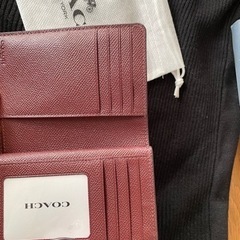 coach三つ折り財布【定価¥48900】