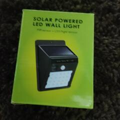 新品　人感センサー付太陽光LEDライト　ラスト1個です。