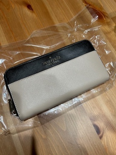 【新品】　ケイトスペード　ツートン長財布