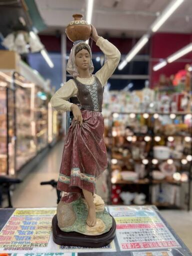 LLADRO リヤドロ 井戸から戻る