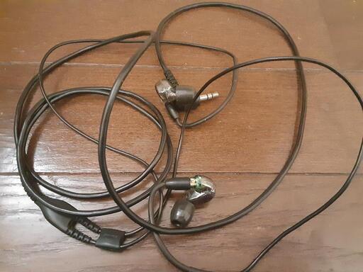 SHURE SE425 カナル型 メタリックシルバーSE425-VJ