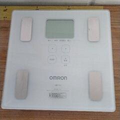 0127-069 オムロン・体重　体組成計　OMRON HBF-214