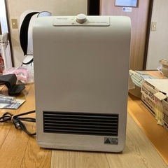 セラミックヒーター☆暖房器具☆冬物家電☆小型ヒーター