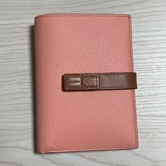 【美品】LOEWE（ロエベ） バーティカル ウォレット ミディアム