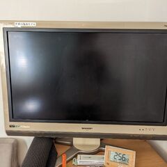 SHARP　AQUOS　テレビ32型