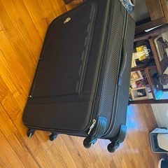 特大スーツケース