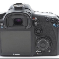 キャノン Canon EOS 7D　一眼レフ　カメラ《元箱付 付属品完備》