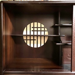 ★ 飾り戸棚　箪笥　収納家具　(鎌倉彫風) ☆ 飾り戸棚 箪笥 収納家具 (鎌倉彫風)