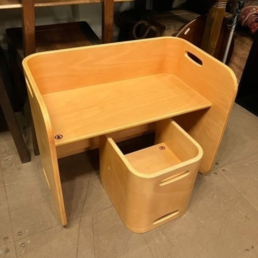 《売約済》Hoppl ホップル　コロコロチェア　コロコロデスク　子供　子ども　学習　机　テーブル　ローテーブル　子供用　勉強机　イス　椅子　セット　検　ストッケ　トリップトラップ