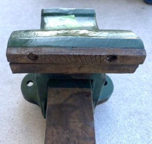 大型　リードバイス　万力　150㎜　29㎏　最大開き28㎝　H25　W20　D50 大型 リードバイス 万力 150㎜ 29㎏ 最大開き28㎝ H25 W20 D50