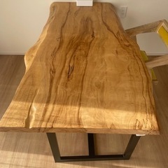 一枚板　ダイニングテーブル　栃の木　