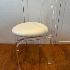韓国家具　ホワイト　クリア　チェア　椅子　シンプル