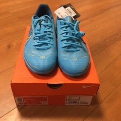 【新品未使用】NIKE サッカー　トレーニングシューズ　24cm