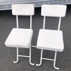 パイプ椅子 白 2個　🗣300円コーナー