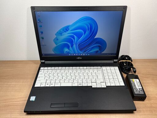 特価 〉富士通 LIFEBOOK A579/B ８GB / SSD128GB 第８世代 Windows11 Office 軽量