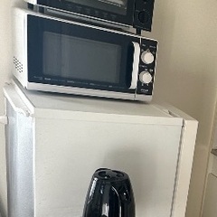 冷蔵庫、洗濯機、トースター、電子レンジ