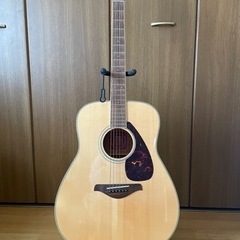 YAMAHA FG 720s