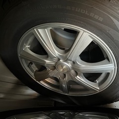 募集中 スタッドレスタイヤホイール付き 215/65R16