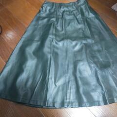 GRL   ダークグリーン合成皮革スカート