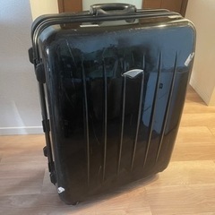 ESCAPE’s 大型スーツケース