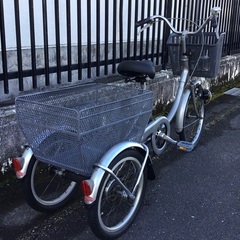 ＜整備済・良品＞ブリジストン 三輪車ワゴン・WAGON・シルバー・サドルは新品でお掃除済♪