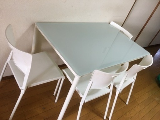 4人掛け用ダイニングテーブル