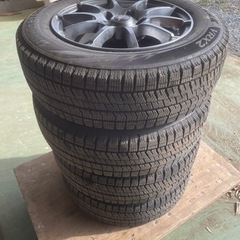交渉中)2022年製スタッドレスVRX2 185 65 15 ４本セット（深谷〜坂戸手渡し）