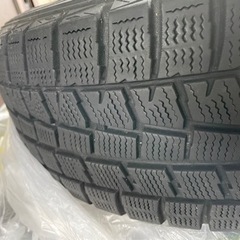 中古スタッドレスタイヤアルミホイル付き4本】2015年製造 195/65 R15