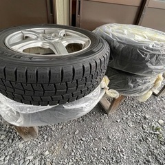 【中古スタッドレスタイヤアルミホイル付き4本】2015年製造　195/65 R15