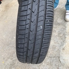 NISSANセレナ使用　　国産タイヤ　走行少