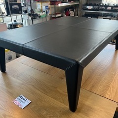 Cassina IXC. カッシーナ イクスシー GUARDI グアルディ 革張りテーブル センターテーブル テーブル モダン シンプル モノトーン