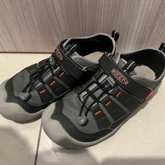 KEEN キッズ　ジュニア　スニーカー　22.5