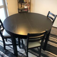 ★食卓テーブル+椅子4脚　IKEA　黒　丸型　テーブルサイズアッ...