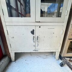 カスタム医療用キャビネット