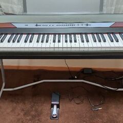 KORG SP-250　電子ピアノ