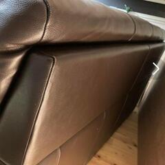 ニトリ  イタリアナツッジ社総本革(牛革) トリプルソファ