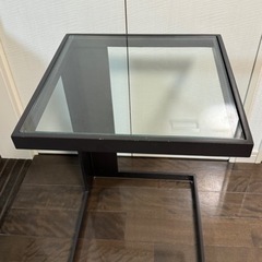 サイドテーブル(IN THE ROOMで購入) 中古 ガラス＋金属製