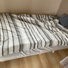 1.5mシングルベッド
