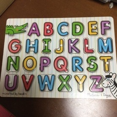 木製　アルファベットパズル