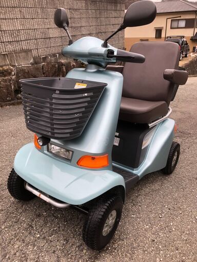 ☆彡㉕保証付!!タイヤ!!!バッテリー新品! スズキ製・電動車いす・車椅子・セニアカー!シニアカー!!介護用品。すぐに乗れます。免許不要。操作簡単!!