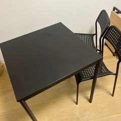☆イケヤ　黒木目　ダイニングテーブル　&チェアセット　引き取り限定名古屋市 ☆イケヤ黒木目ダイニングテーブル&チェアセット引き取り限定