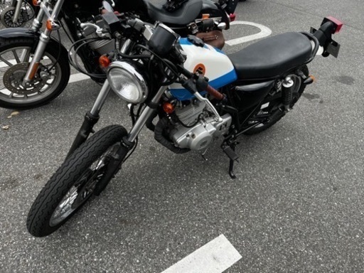 グラストラッカー 250 nj47a