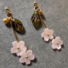 ハンドメイド 春に 揺れる桜のピアス