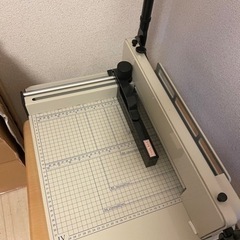 【ネット決済・配送可】裁断機　DS-858A4