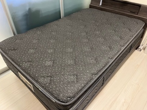 マットレス　セミダブル　国産　美品　ベッド