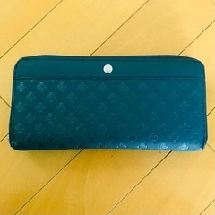 財布　ネイビー　紺色　長財布　収納