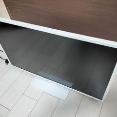 24型液晶テレビ白