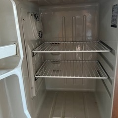 ホシザキ冷蔵庫ホシザキ 業務用テーブル形冷蔵庫 RT-63PTE1 幅630×奥行450×高さ800mm 72L 内装樹脂仕様 空冷式 単相100V ドアポケット付