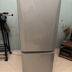 【ネット決済】三菱ノンフロン冷凍冷蔵庫　MR-P15A-S